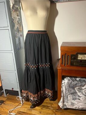 Farm Rio - Boho embroidered maxi skirt